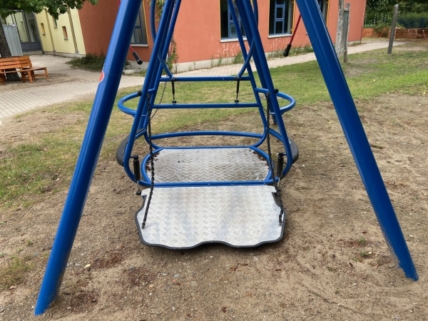 Rollstuhlschaukel